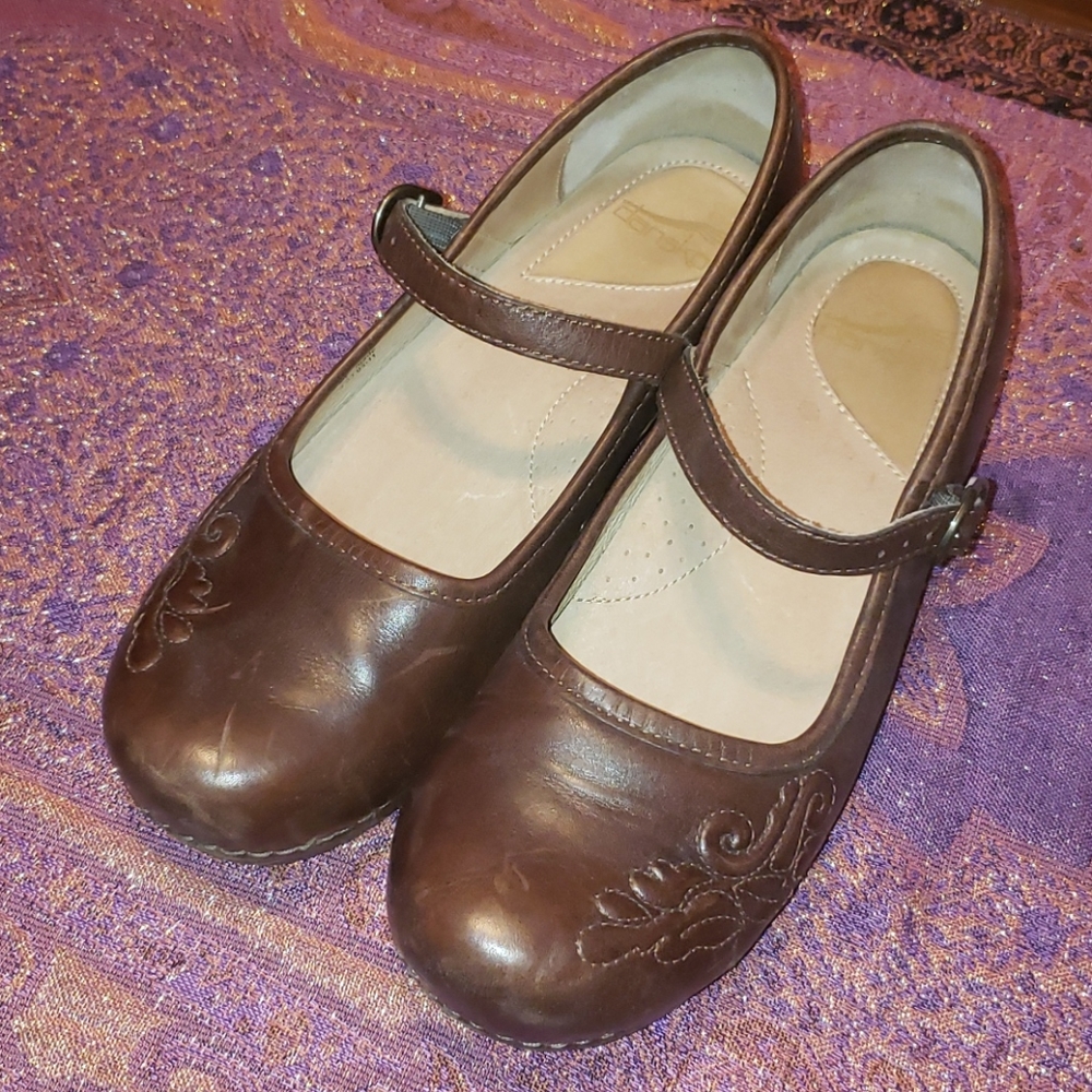 Dansko MaryJane shoes